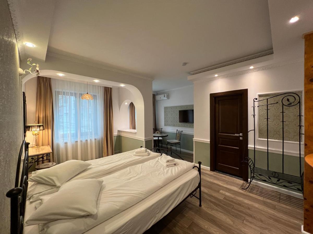 酒店 Boutique Cathedral Plaza Residences For Rent Downtown 布加勒斯特